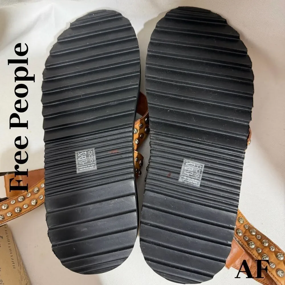 Free People Lizzie Taupe Tan Studded Sandals Size 8 NWT New in box